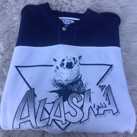 Vintage Tops - 🐻 Vintage Alaska Bear sweatshirt 80s